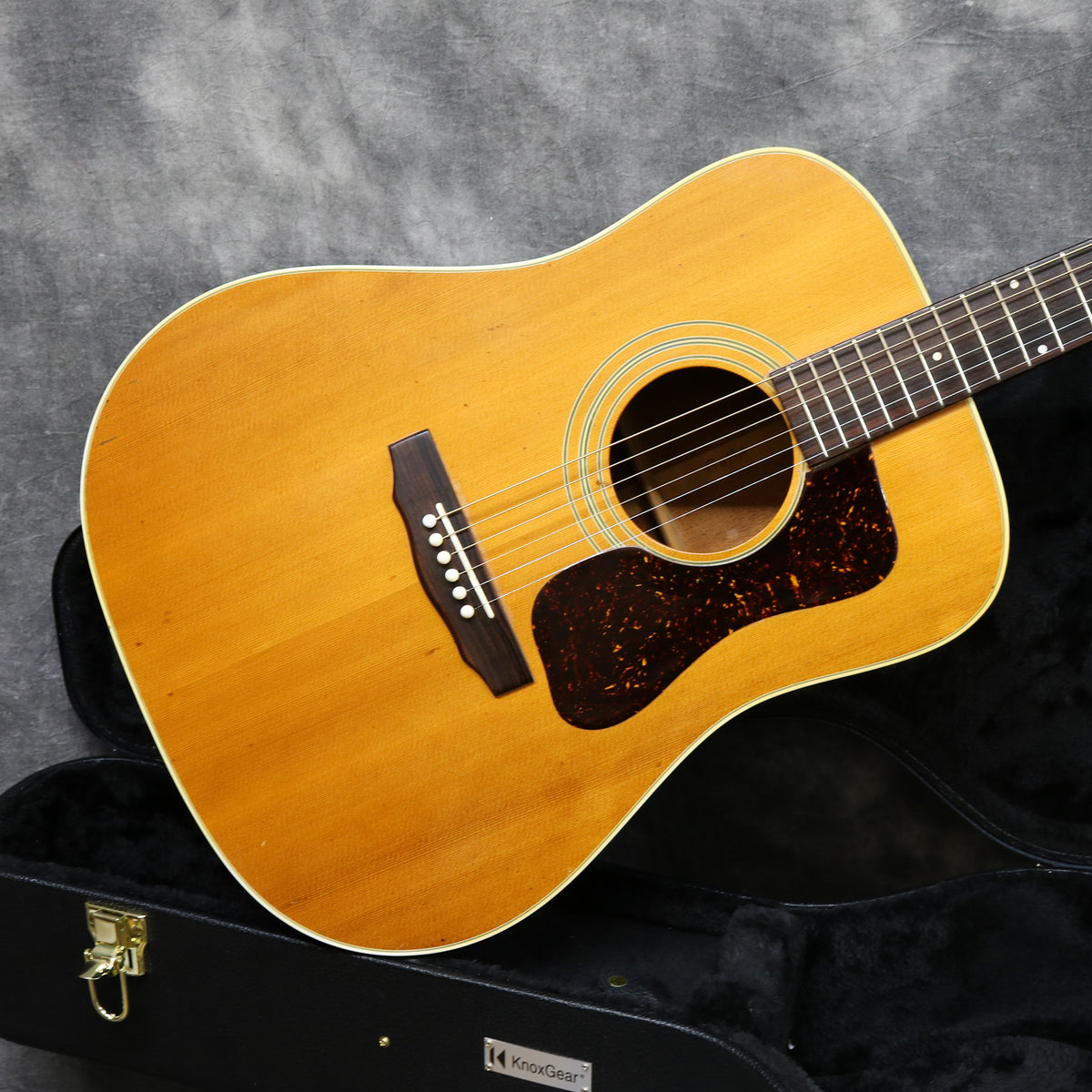 1979 Guild D40, Natural