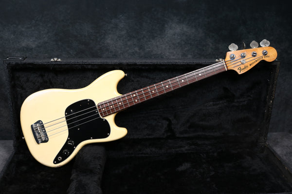 1977 Fender Musicmaster Bass, Olympic White